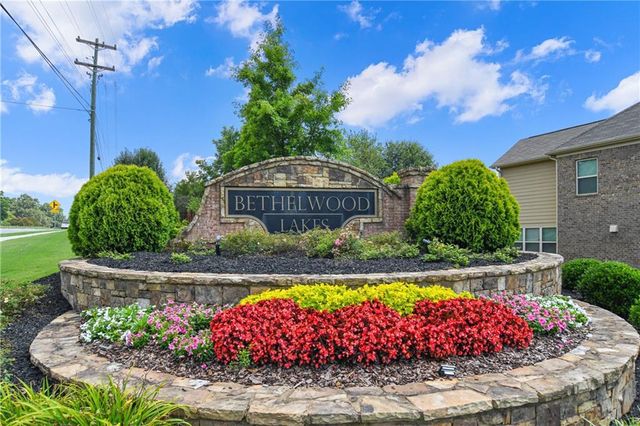 4835 Edgemoore Trace, Cumming, GA 30040