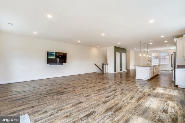 20569 MILBRIDGE TER, Ashburn, VA 20147