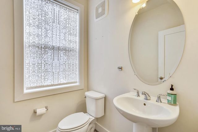 20569 MILBRIDGE TER, Ashburn, VA 20147