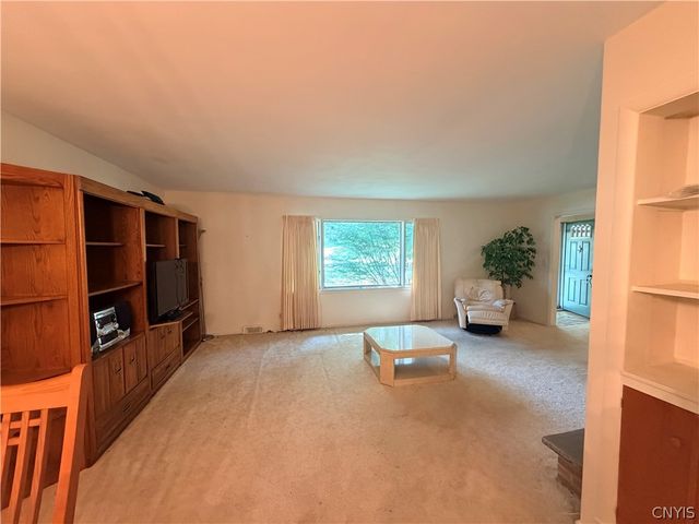 113 Munro Drive, Camillus, NY 13031