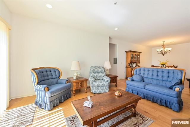 1305 Gatherings Drive, Haledon, NJ 07508