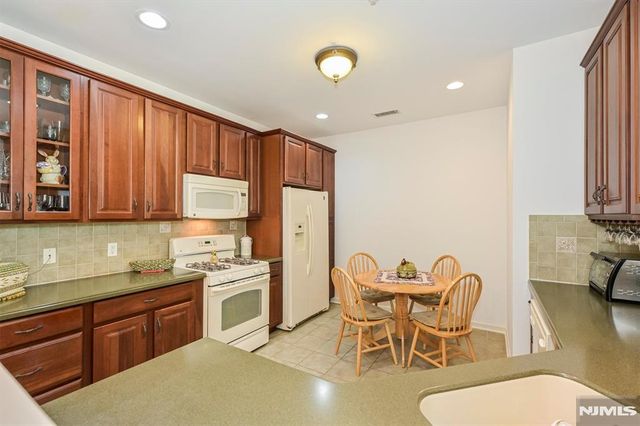 1305 Gatherings Drive, Haledon, NJ 07508