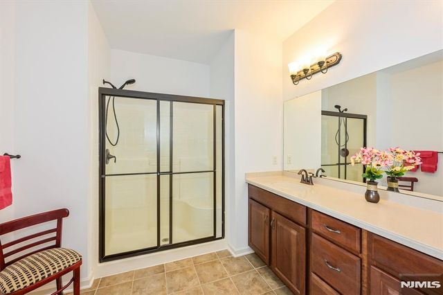 1305 Gatherings Drive, Haledon, NJ 07508