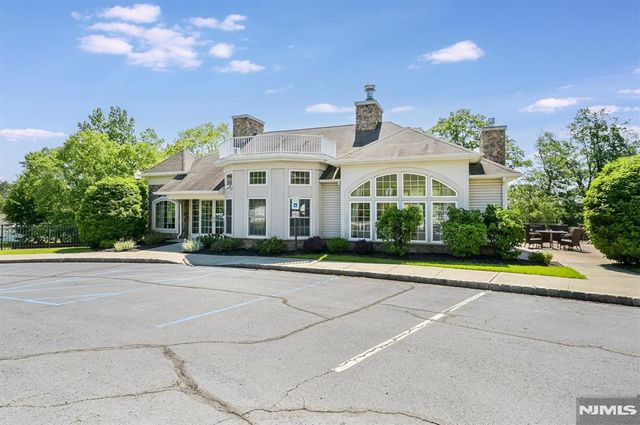 1305 Gatherings Drive, Haledon, NJ 07508