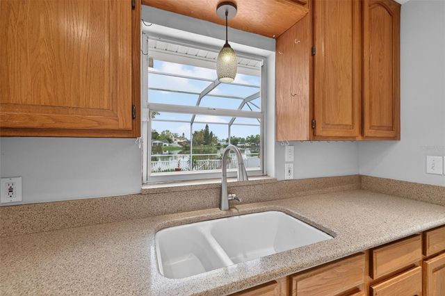 1414 85TH AVENUE N, St Petersburg, FL 33702