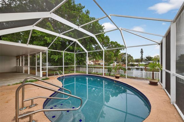 1414 85TH AVENUE N, St Petersburg, FL 33702