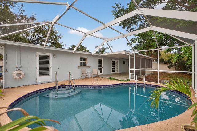1414 85TH AVENUE N, St Petersburg, FL 33702