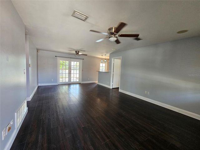 1414 85TH AVENUE N, St Petersburg, FL 33702