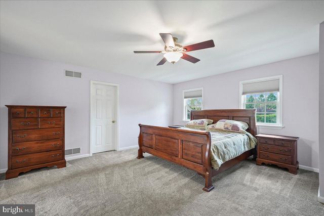 684 WATERWAY RD, Oxford, PA 19363