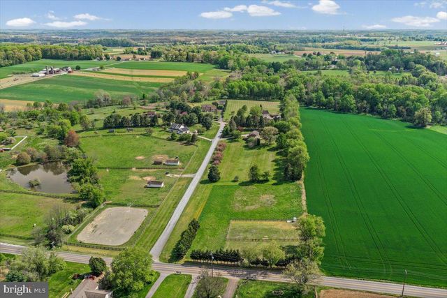 684 WATERWAY RD, Oxford, PA 19363