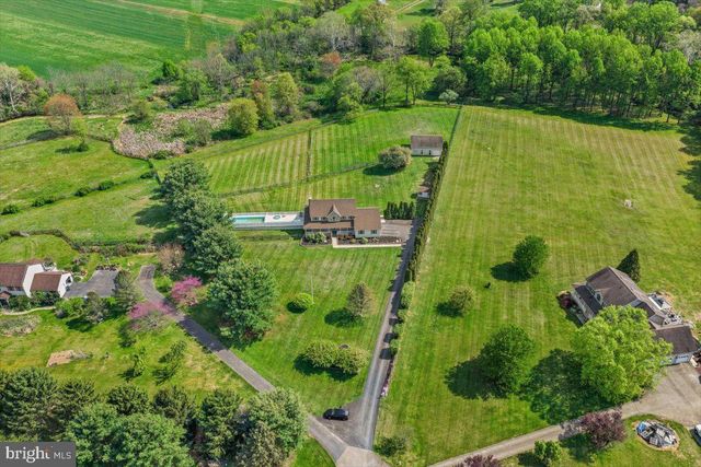 684 WATERWAY RD, Oxford, PA 19363