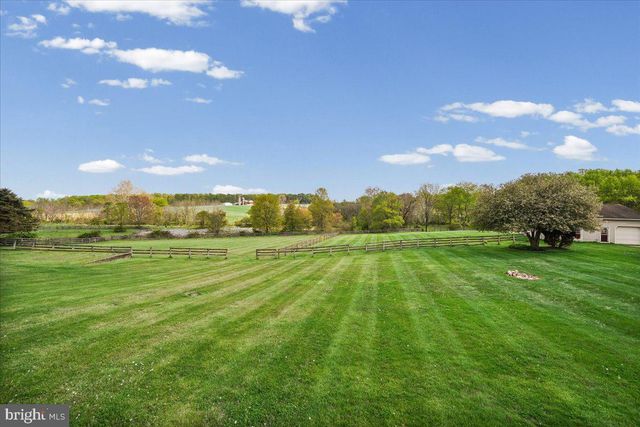 684 WATERWAY RD, Oxford, PA 19363