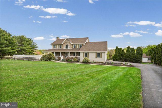684 WATERWAY RD, Oxford, PA 19363