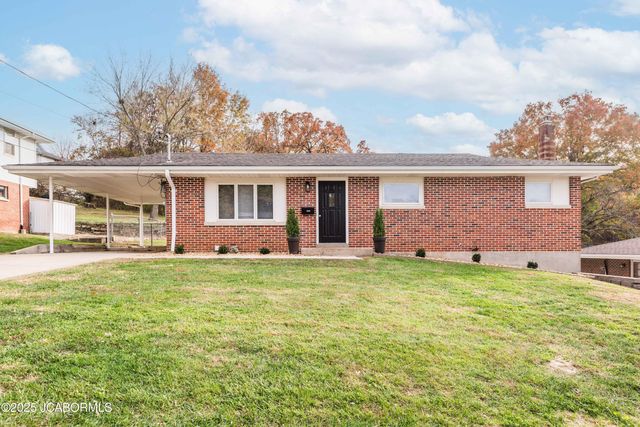 1805 SWIFTS HIGHWAY, Jefferson City, MO 65109