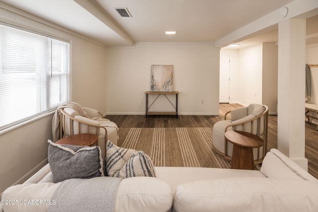 1805 SWIFTS HIGHWAY, Jefferson City, MO 65109