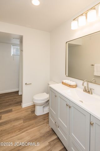 1805 SWIFTS HIGHWAY, Jefferson City, MO 65109