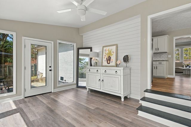 137 Luna Ln, Hendersonville, TN 37075