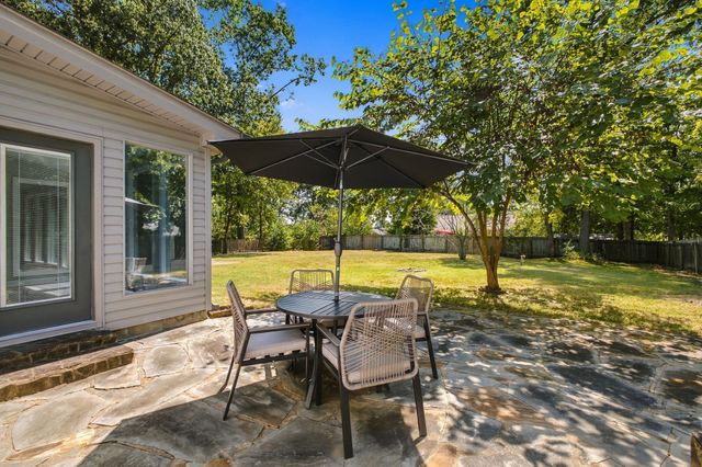 137 Luna Ln, Hendersonville, TN 37075