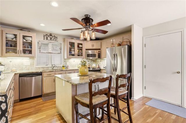 10330 S Clubside Court, Olathe, KS 66061