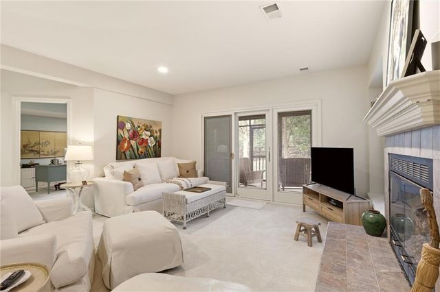 10330 S Clubside Court, Olathe, KS 66061