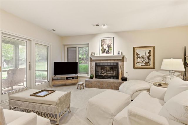 10330 S Clubside Court, Olathe, KS 66061