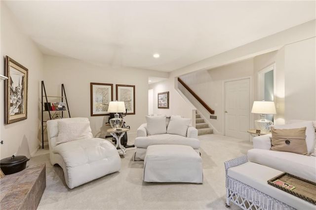 10330 S Clubside Court, Olathe, KS 66061