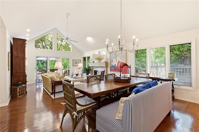 10330 S Clubside Court, Olathe, KS 66061