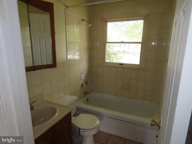 511 TAMARA CIRCLE, Newark, DE 19711