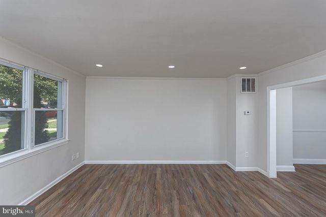 8627 WILLOW OAK RD, Parkville, MD 21234