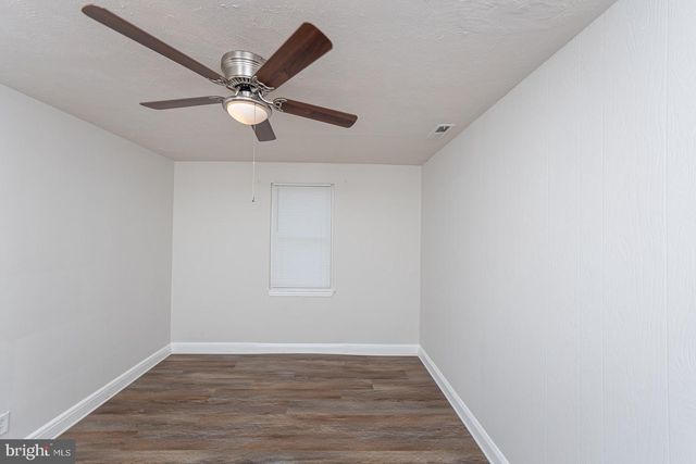 8627 WILLOW OAK RD, Parkville, MD 21234