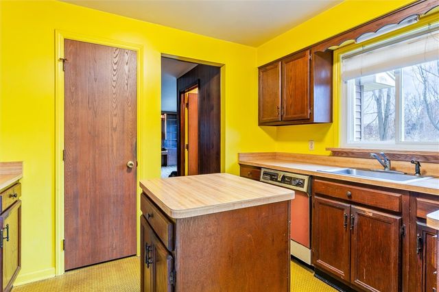 27 Cherry Drive, Sweden, NY 14420