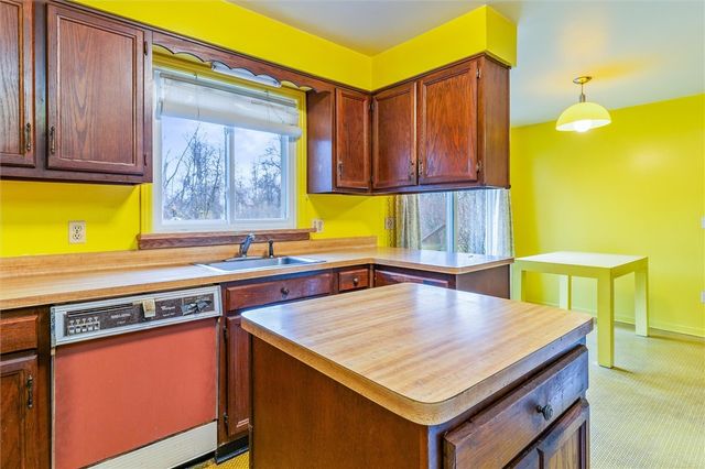 27 Cherry Drive, Sweden, NY 14420