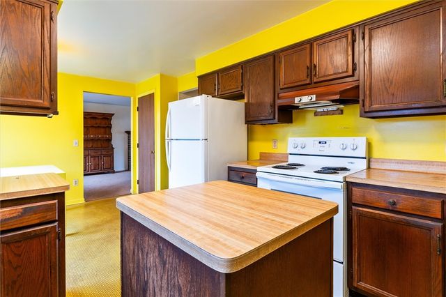 27 Cherry Drive, Sweden, NY 14420