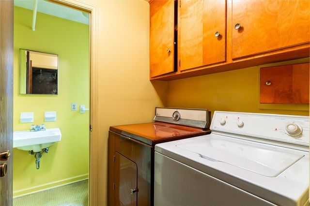 27 Cherry Drive, Sweden, NY 14420