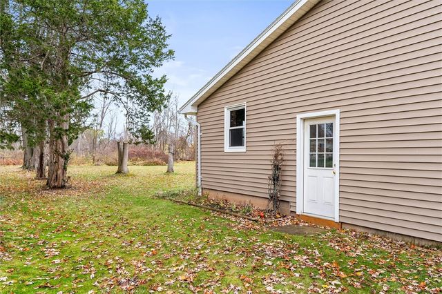 27 Cherry Drive, Sweden, NY 14420