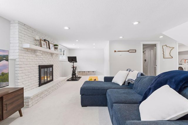 4410 Shady Lane, Mound, MN 55364