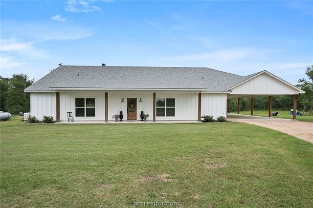 15193 PR 4490, Normangee, TX 77871