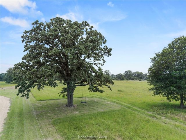 15193 PR 4490, Normangee, TX 77871
