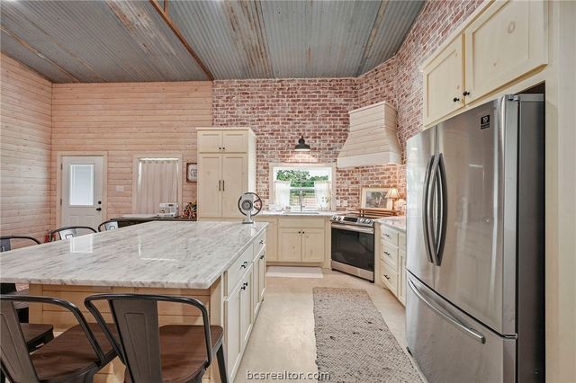 15193 PR 4490, Normangee, TX 77871