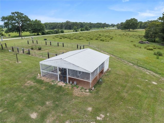 15193 PR 4490, Normangee, TX 77871
