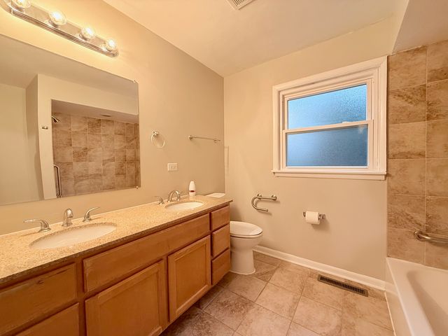 1121 Olive Road, Homewood, IL 60430