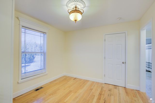 11312 Farnum Run, Milford, KS 66514