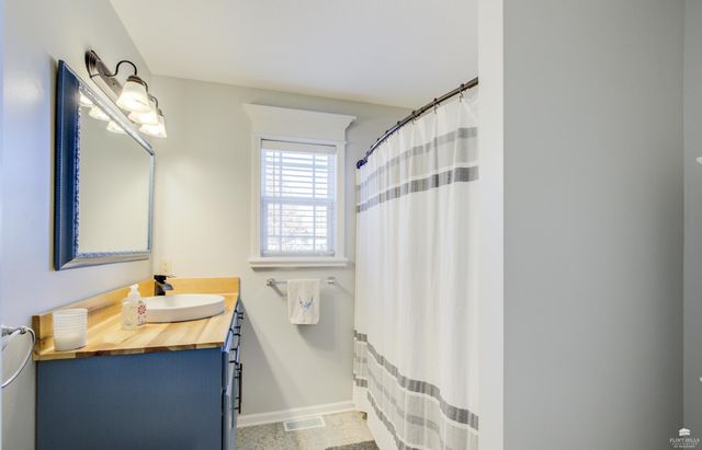 11312 Farnum Run, Milford, KS 66514