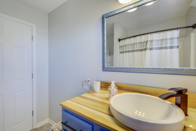 11312 Farnum Run, Milford, KS 66514