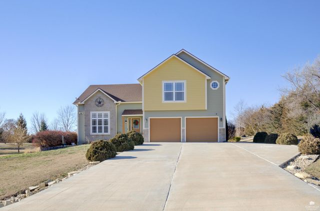 11312 Farnum Run, Milford, KS 66514