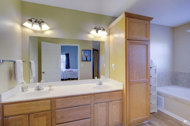 11312 Farnum Run, Milford, KS 66514