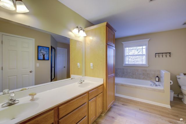 11312 Farnum Run, Milford, KS 66514