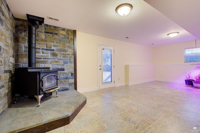 11312 Farnum Run, Milford, KS 66514