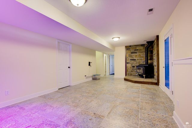 11312 Farnum Run, Milford, KS 66514