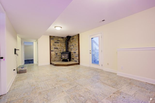 11312 Farnum Run, Milford, KS 66514